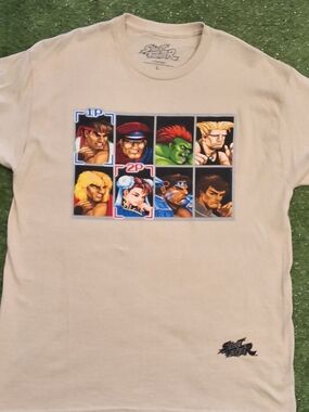 Street Fighter character graphic tee Graphic Tee Beige Large NWT